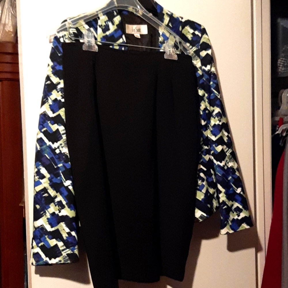 Unique Le Suit skirtsuit